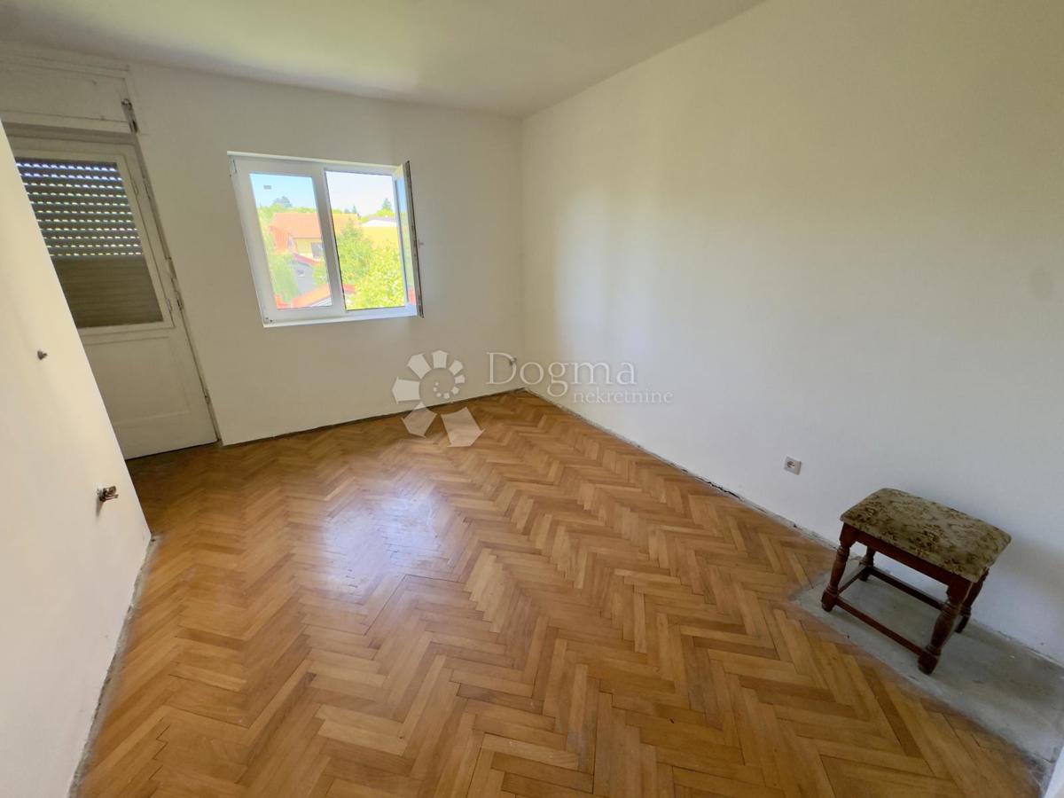 Hiša Centar, Sisak, 280m2