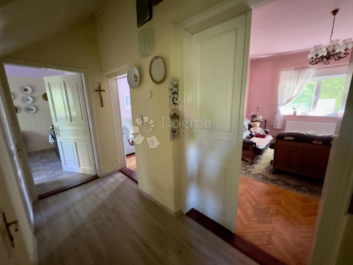 Hiša Centar, Sisak, 280m2