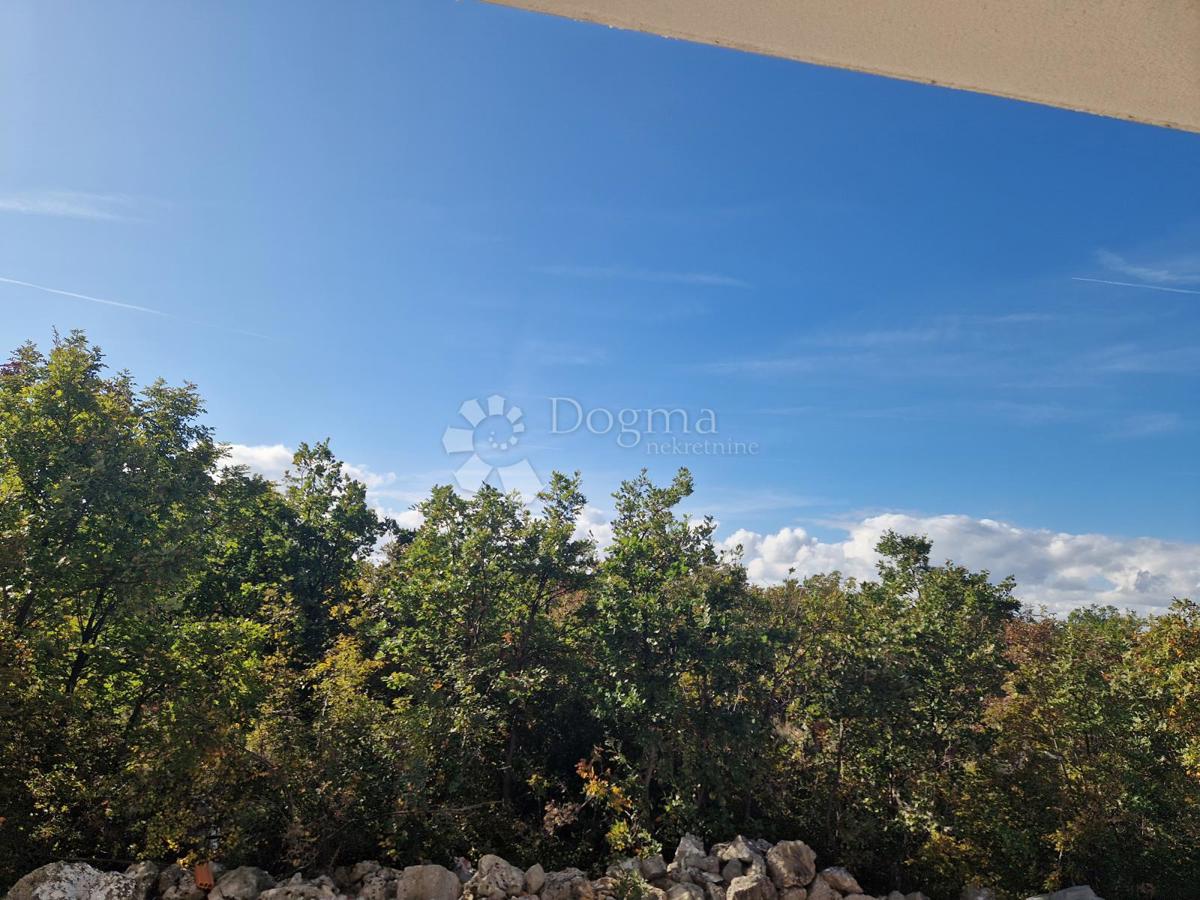 Stanovanje Maslenica, Jasenice, 5.516m2