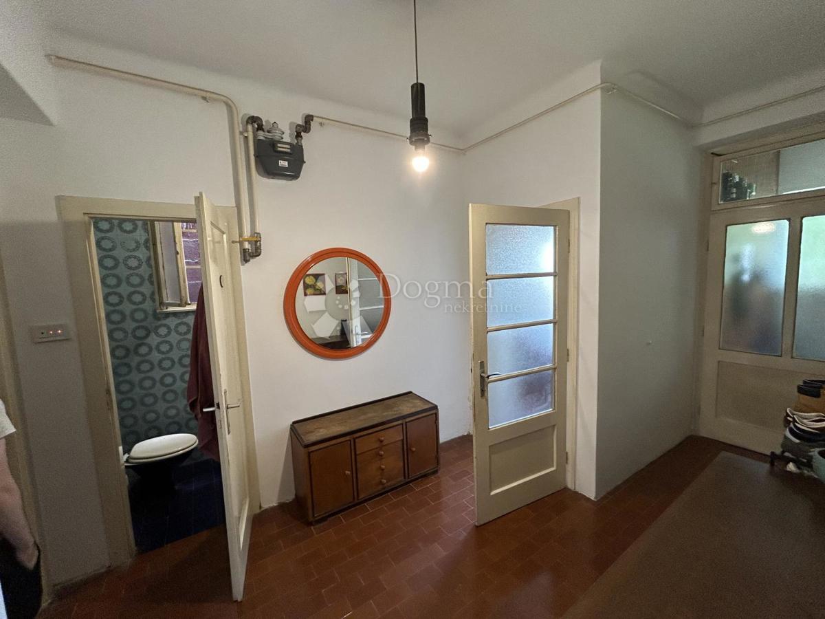 Hiša Trešnjevka, Trešnjevka - Sjever, 180m2
