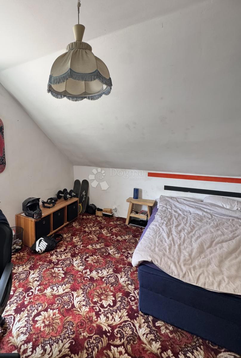Hiša Črešnjevec, Tuhelj, 102m2