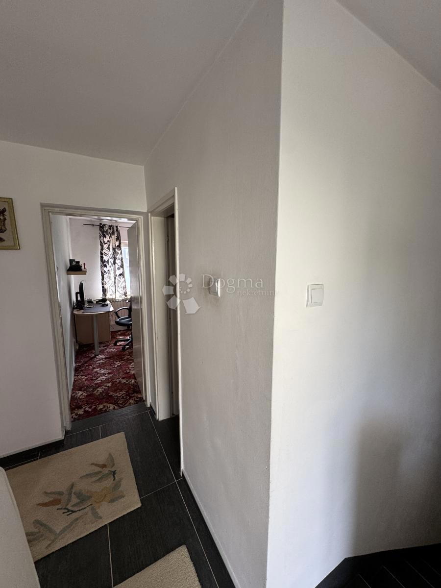 Hiša Črešnjevec, Tuhelj, 102m2