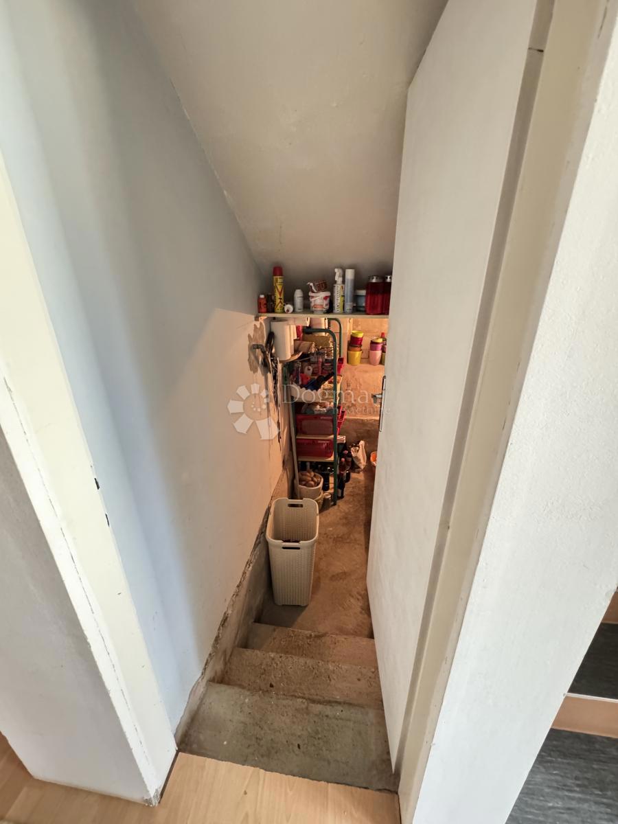 Hiša Črešnjevec, Tuhelj, 102m2