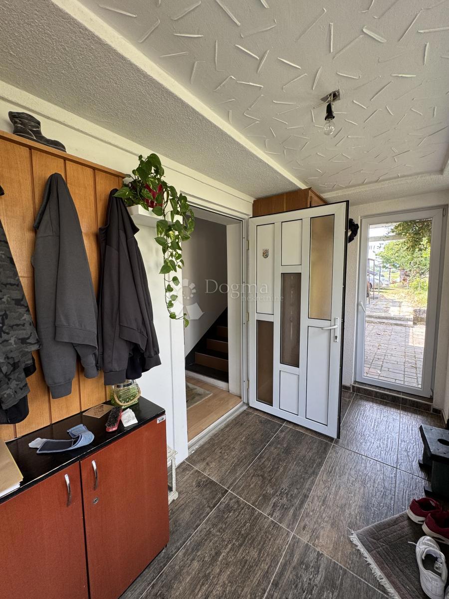 Hiša Črešnjevec, Tuhelj, 102m2