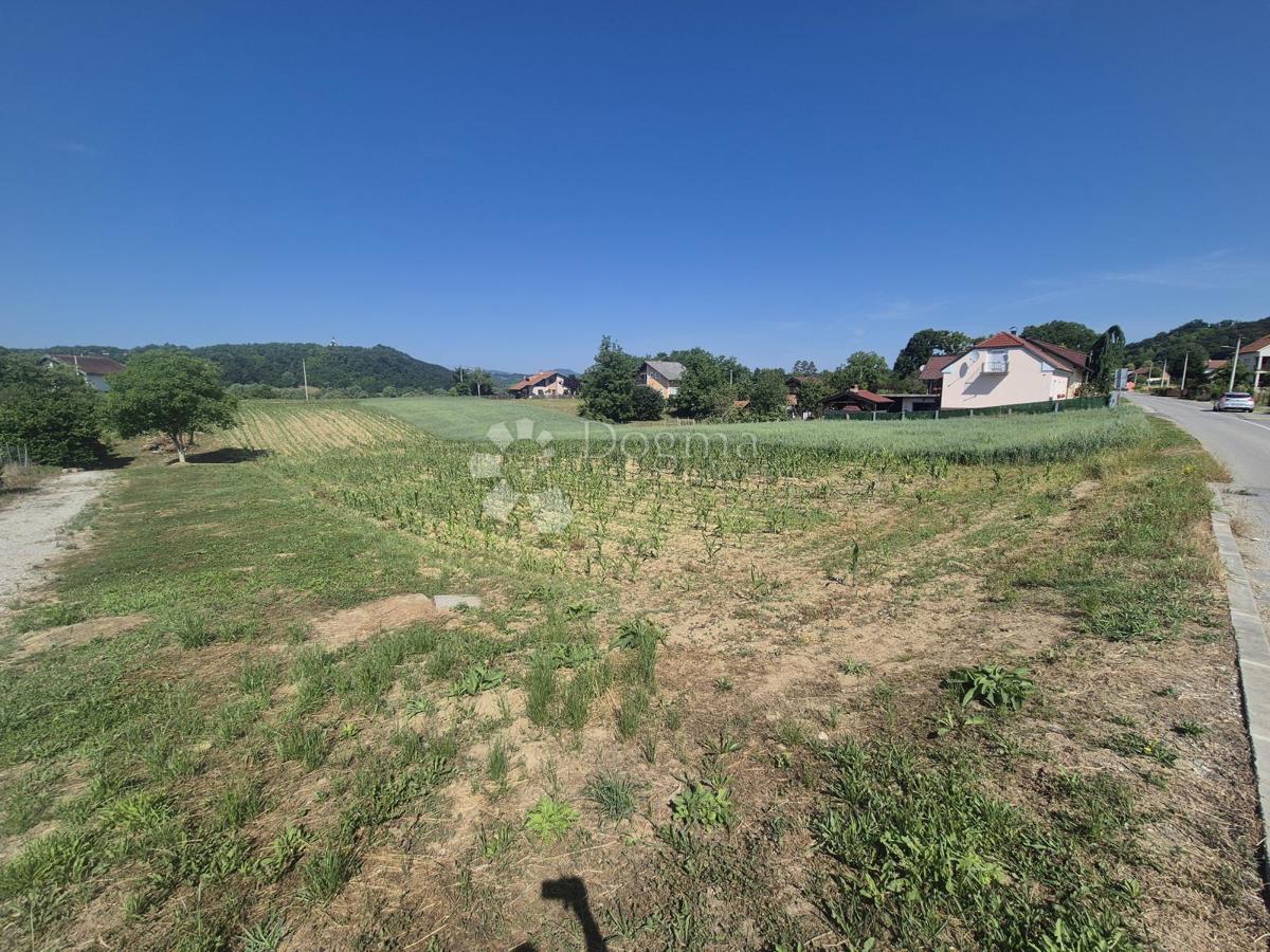 Zazidljivo zemljišče Martinišće, Zabok, 5.496m2