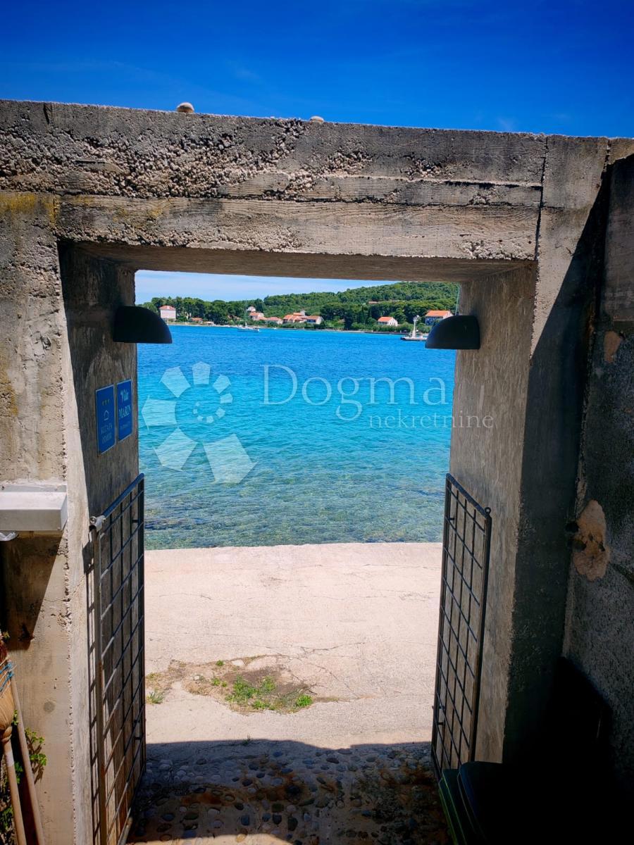 Hiša Zlarin, Šibenik - Okolica, 168m2