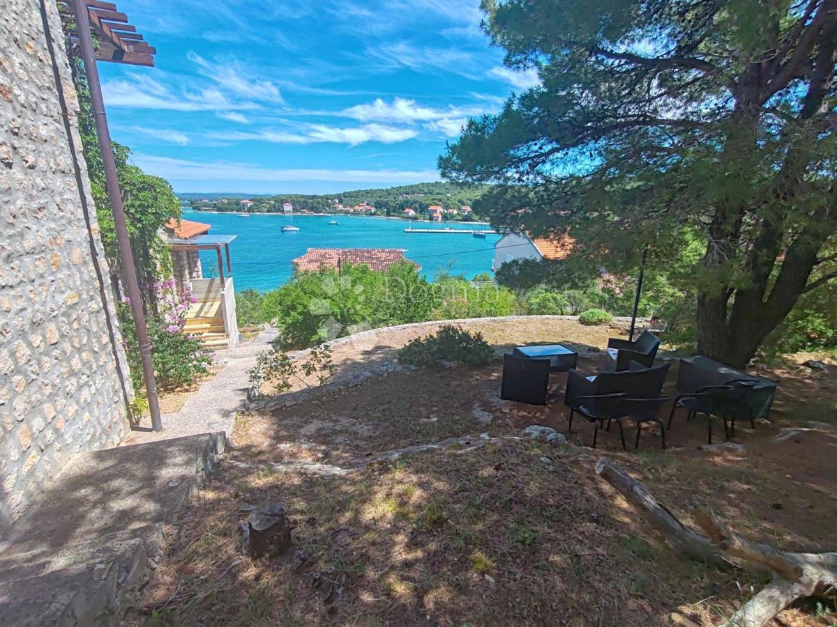 Hiša Zlarin, Šibenik - Okolica, 168m2