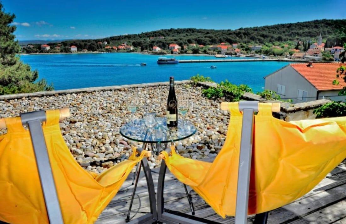Hiša Zlarin, Šibenik - Okolica, 168m2