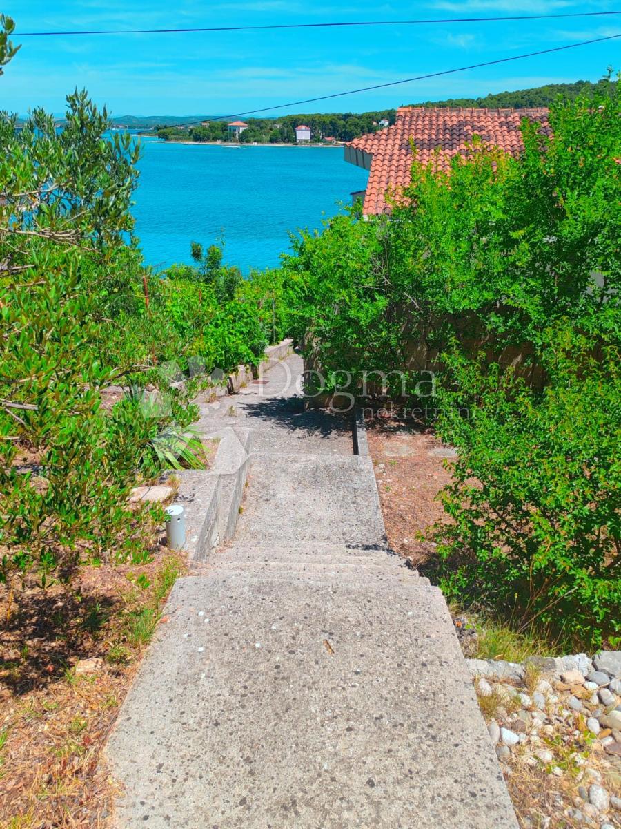 Hiša Zlarin, Šibenik - Okolica, 168m2