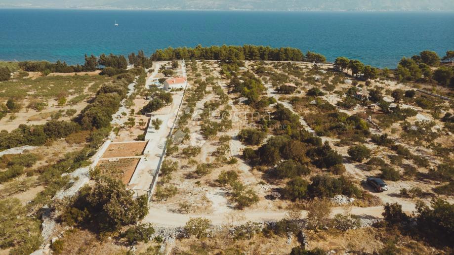 Kmetijsko zemljišče Supetar, 10.240m2