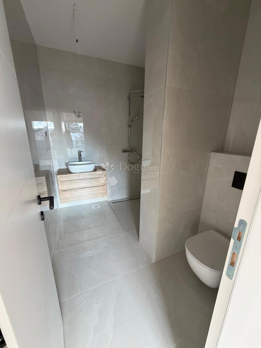 Stanovanje Seget Donji, Seget, 108m2