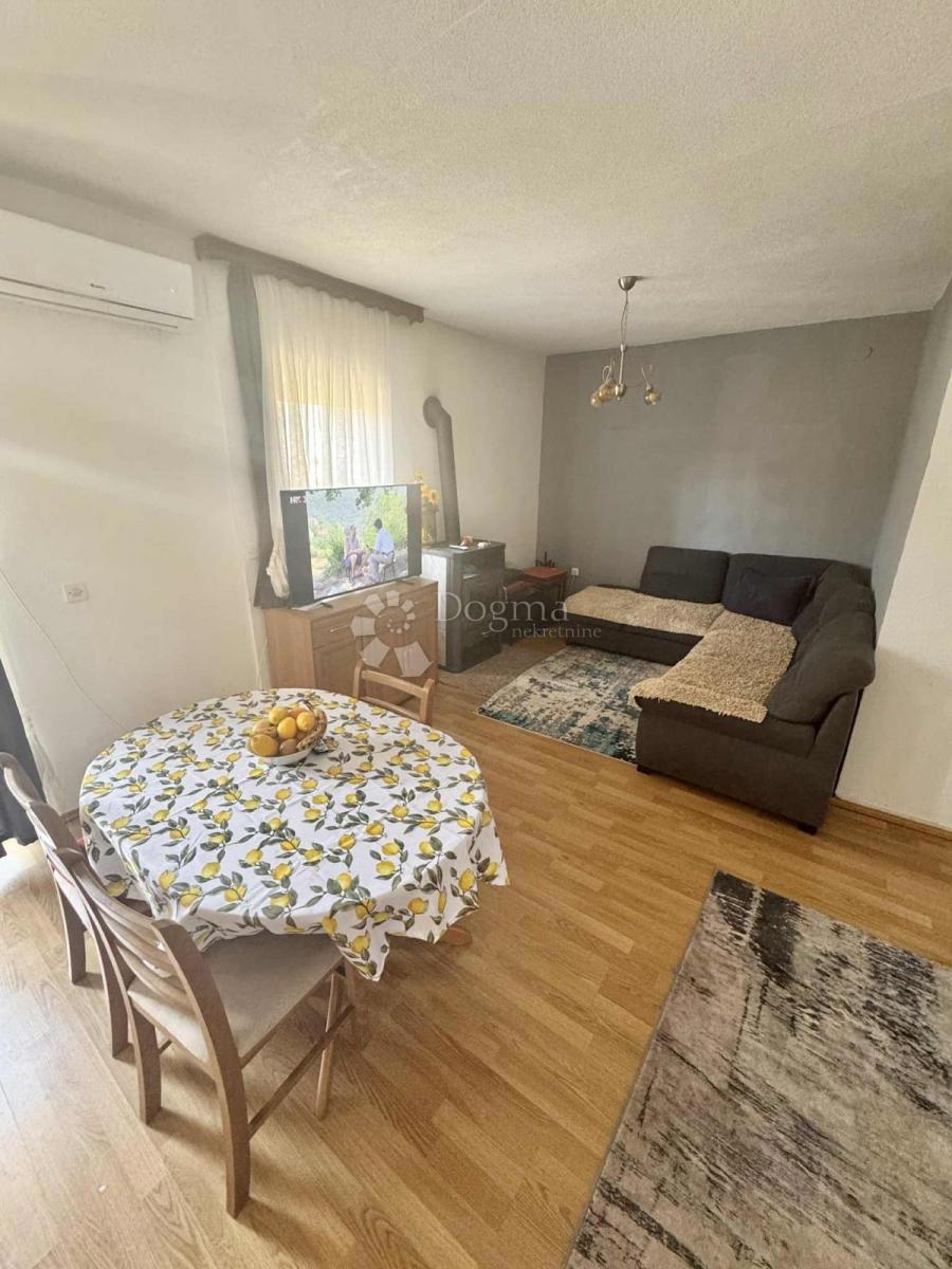 Hiša Vodice, 270m2