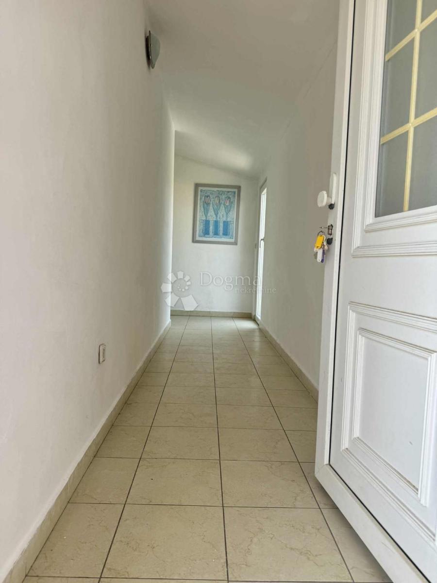 Hiša Vodice, 270m2