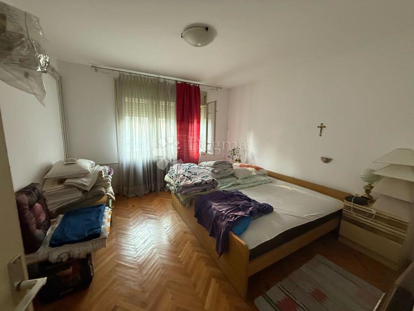 Hiša Centar, Gospić, 280m2