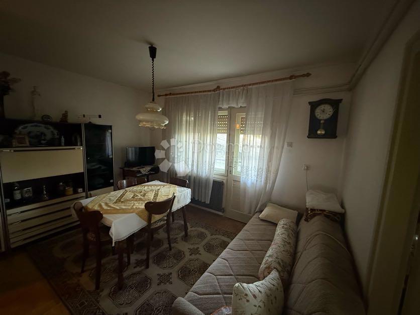 Hiša Centar, Gospić, 280m2