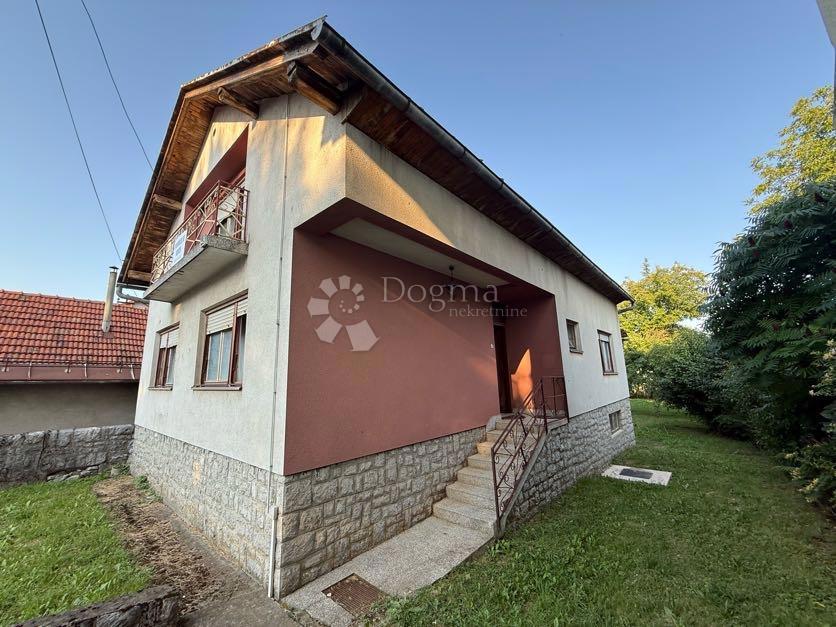 Hiša Centar, Gospić, 280m2