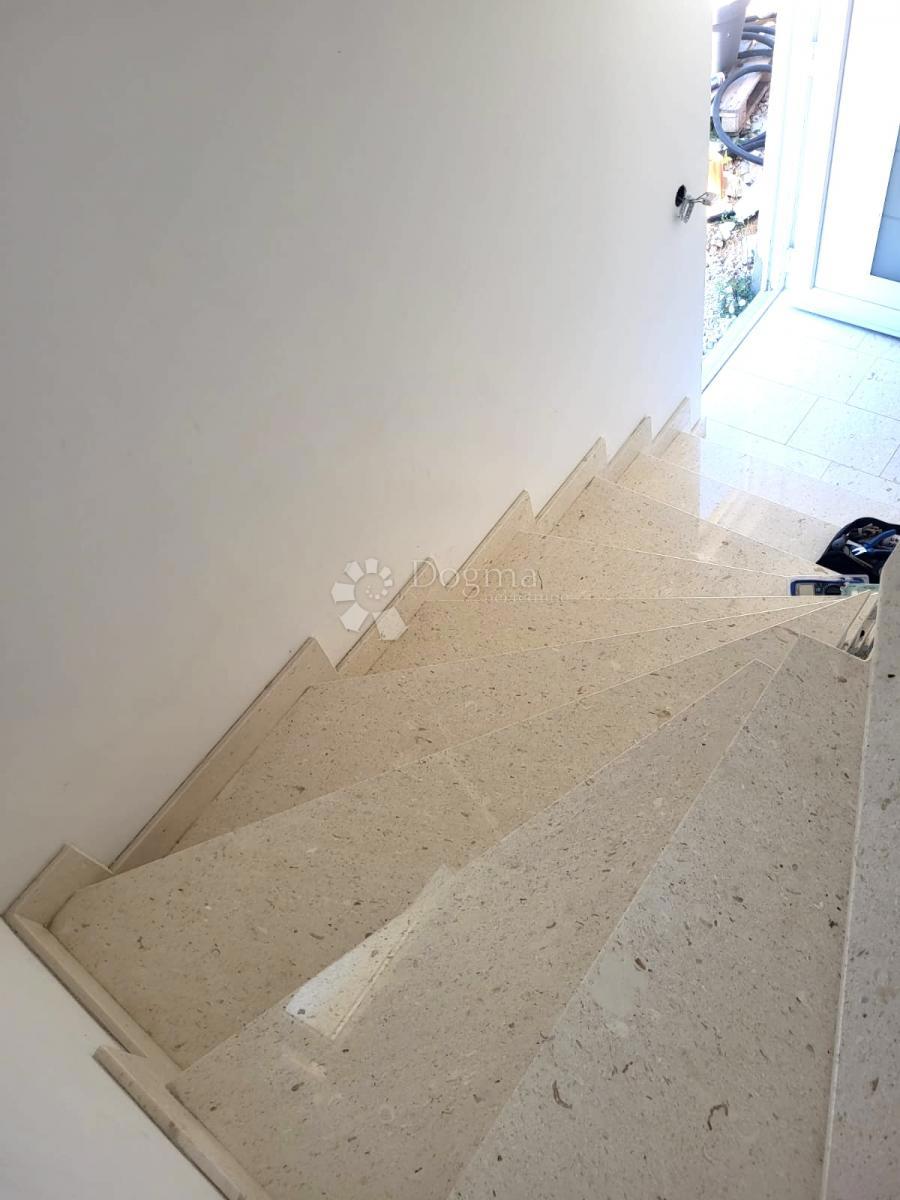 Hiša Banj, Pašman, 300m2
