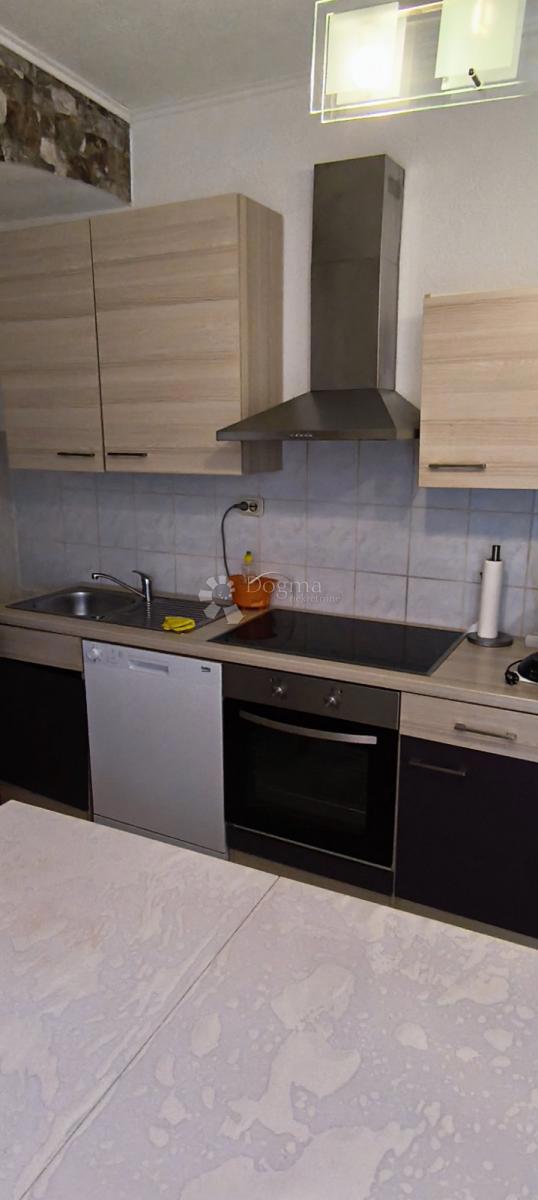 Stanovanje Centar, Rijeka, 70m2