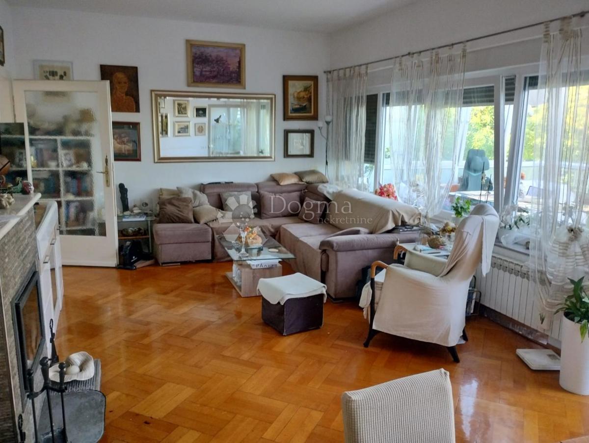 Hiša Pantovčak, Gornji Grad - Medveščak, 400m2