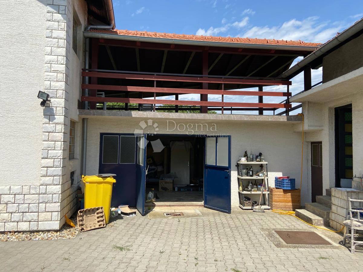 Hiša Donji Čehi, Novi Zagreb - Zapad, 214m2