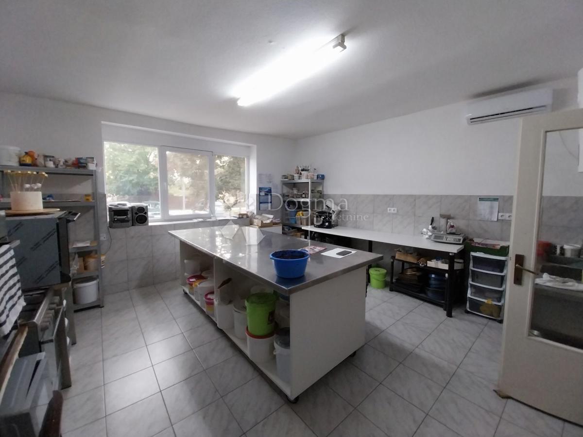 Hiša Beli Manastir, 583,80m2