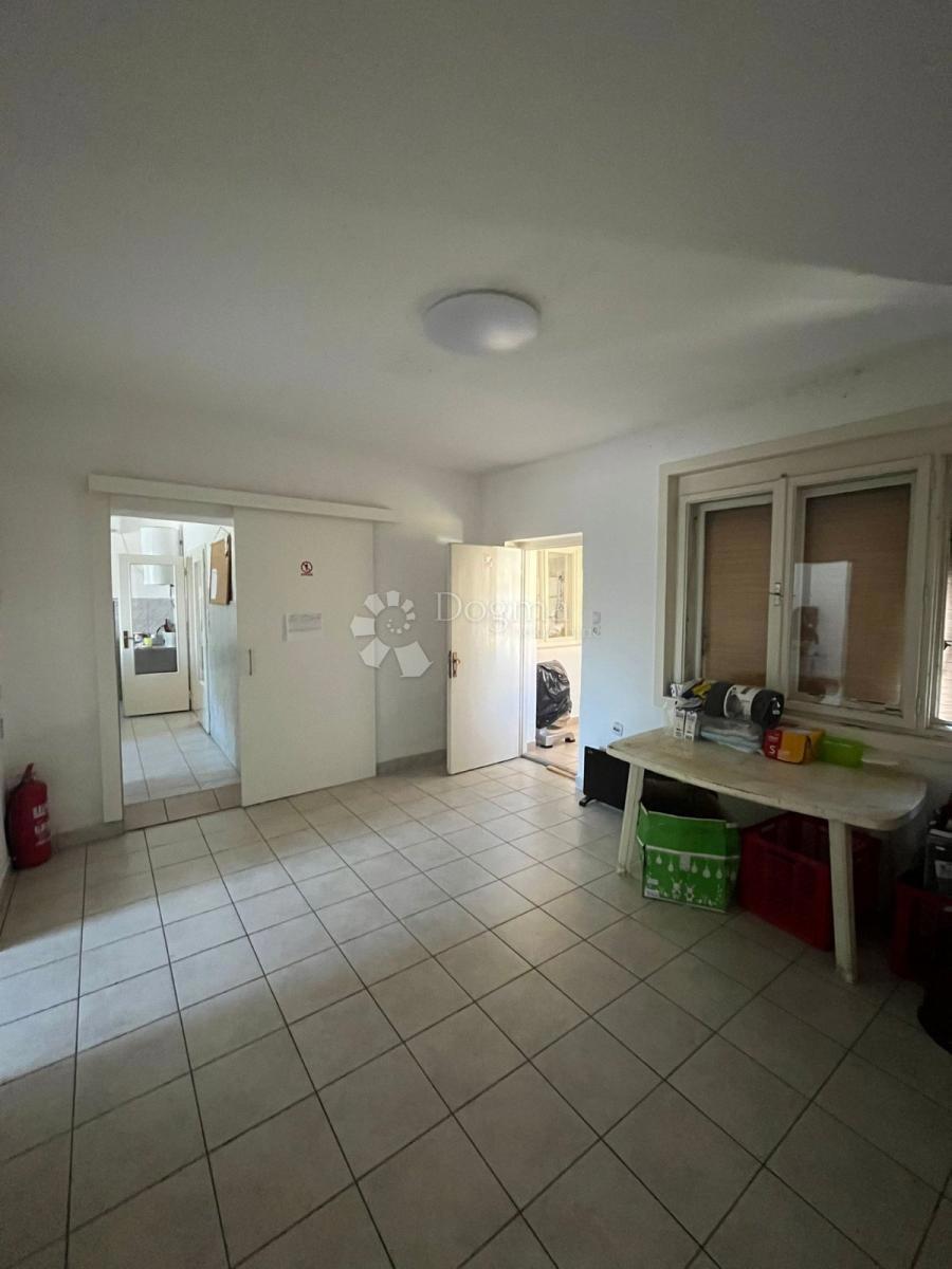 Hiša Beli Manastir, 583,80m2