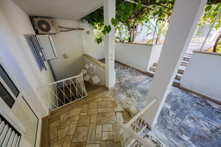 Hiša Bobovišća, Milna, 100m2