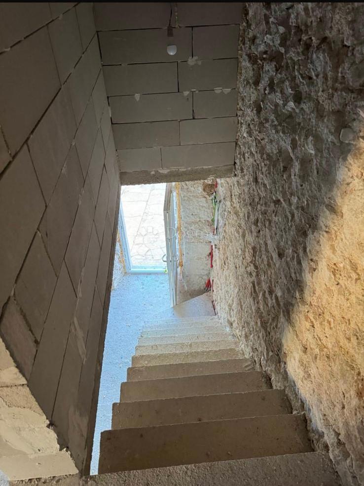 Hiša Stara Baška, Punat, 155.000m2