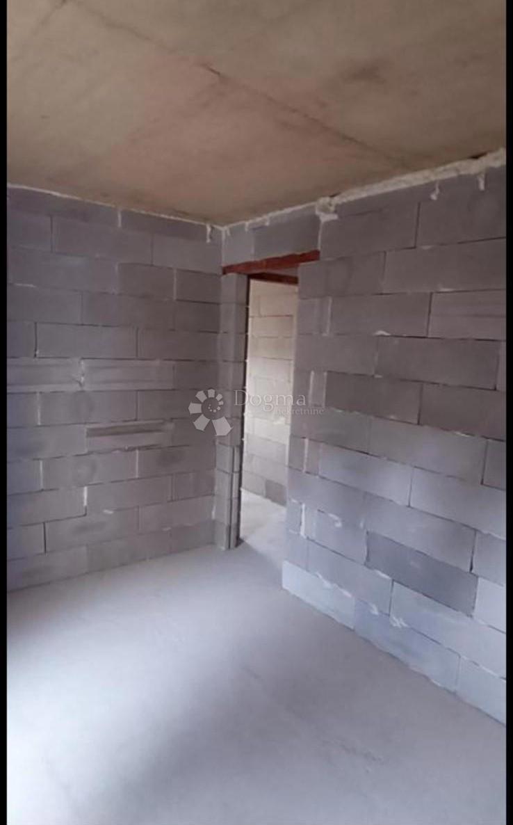Hiša Stara Baška, Punat, 155.000m2