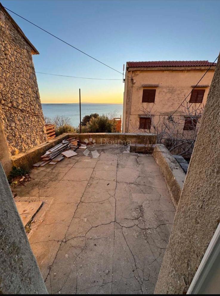 Hiša Stara Baška, Punat, 155.000m2