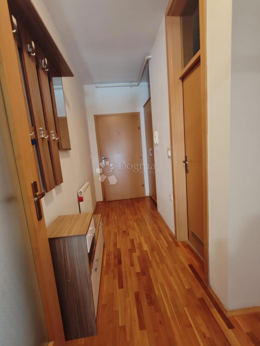 Stanovanje Centar, Varaždin, 76,63m2