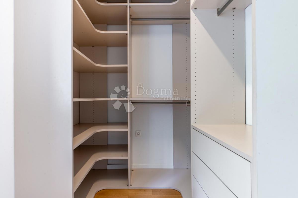Stanovanje Bivio, Rijeka, 77,35m2