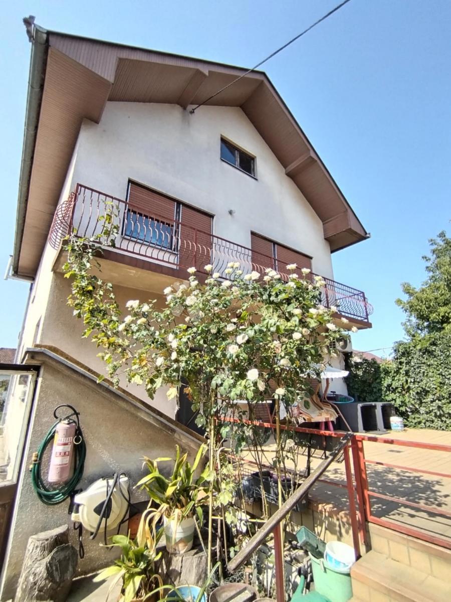 Hiša Centar, Virovitica, 180m2