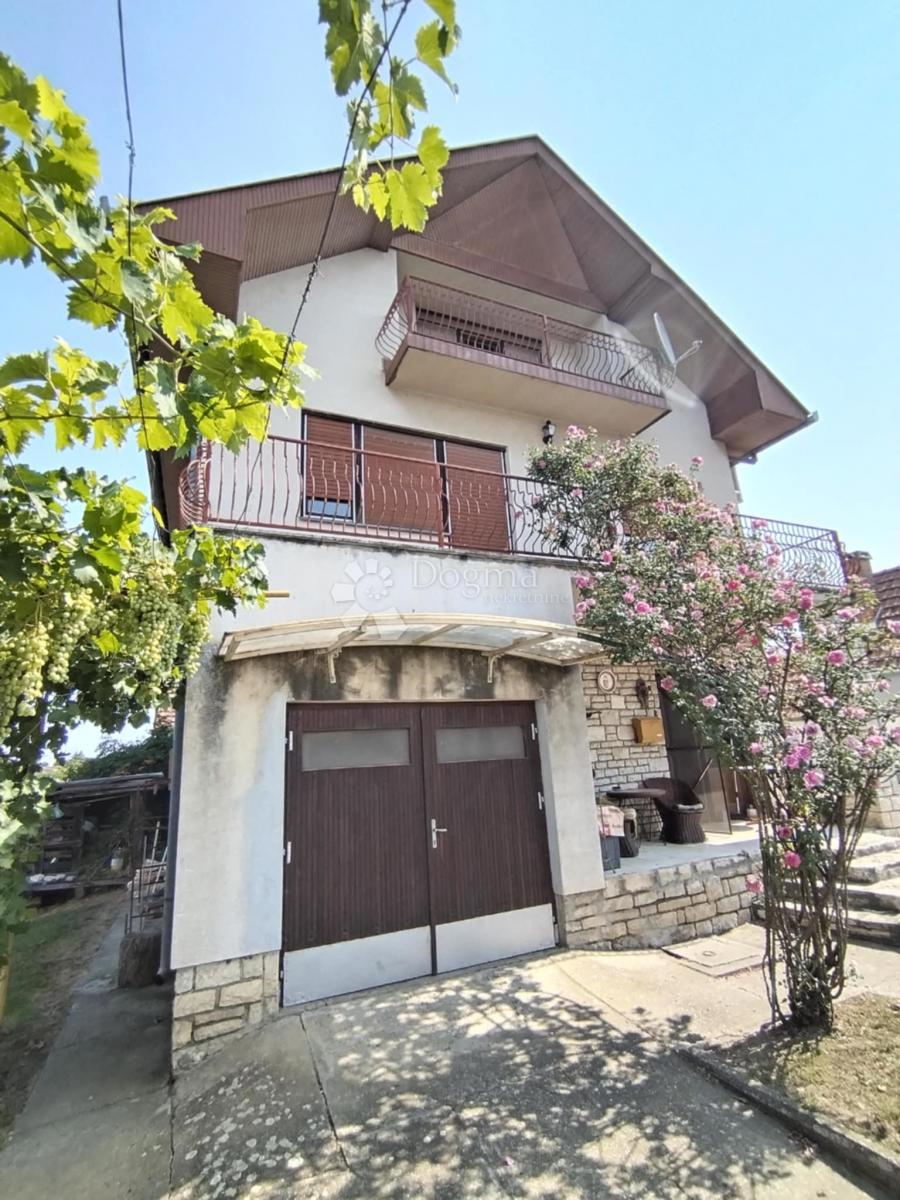 Hiša Centar, Virovitica, 180m2