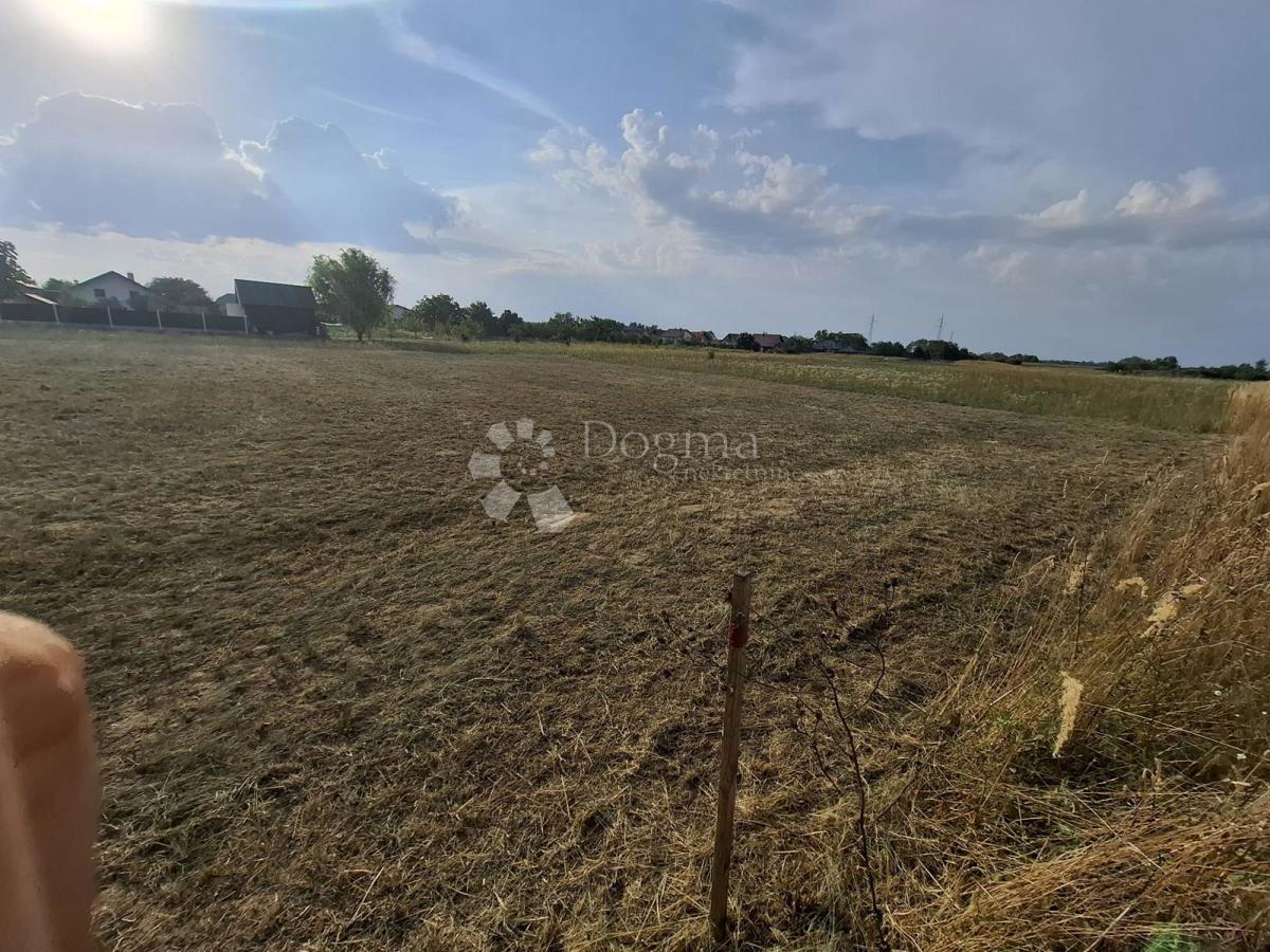 Zazidljivo zemljišče Hrašćica, Varaždin - Okolica, 1.319m2