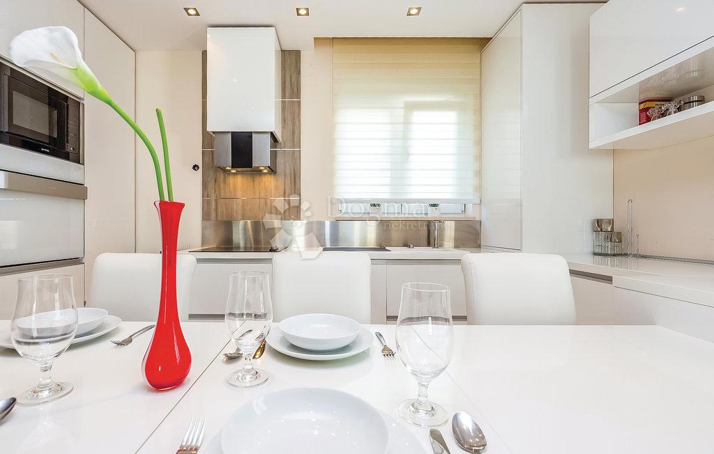 Apartma Crikvenica, 90m2