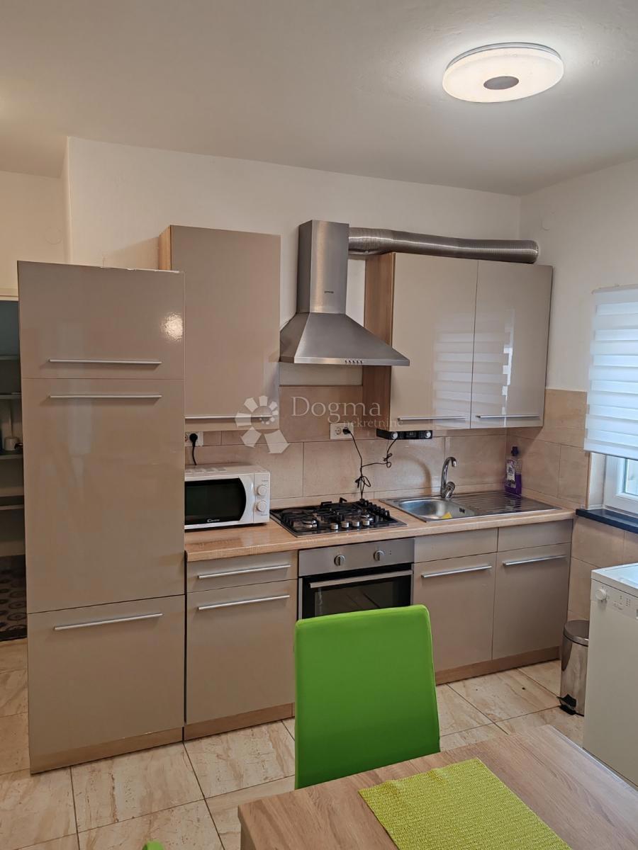 Hiša Tinjan, 332m2
