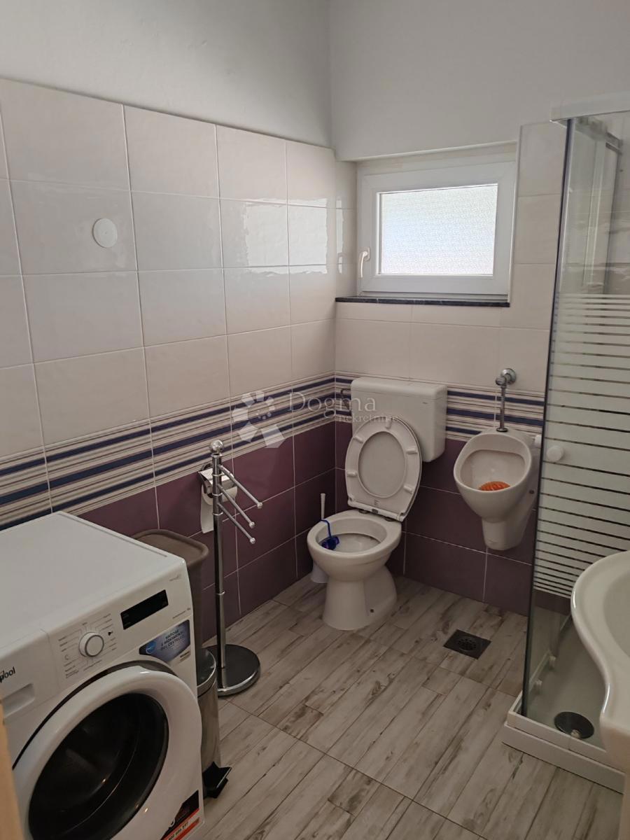 Hiša Tinjan, 332m2