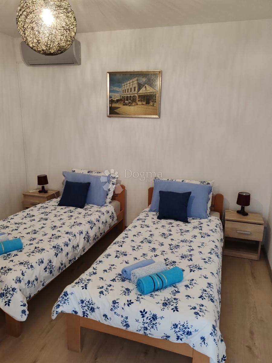 Hiša Tinjan, 332m2