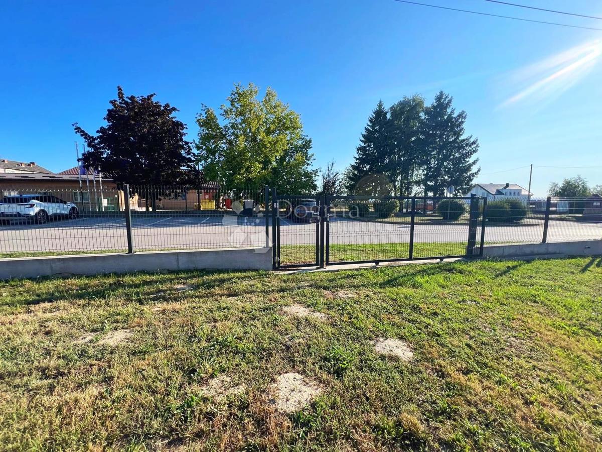 Hiša Kloštar Ivanić, 350m2