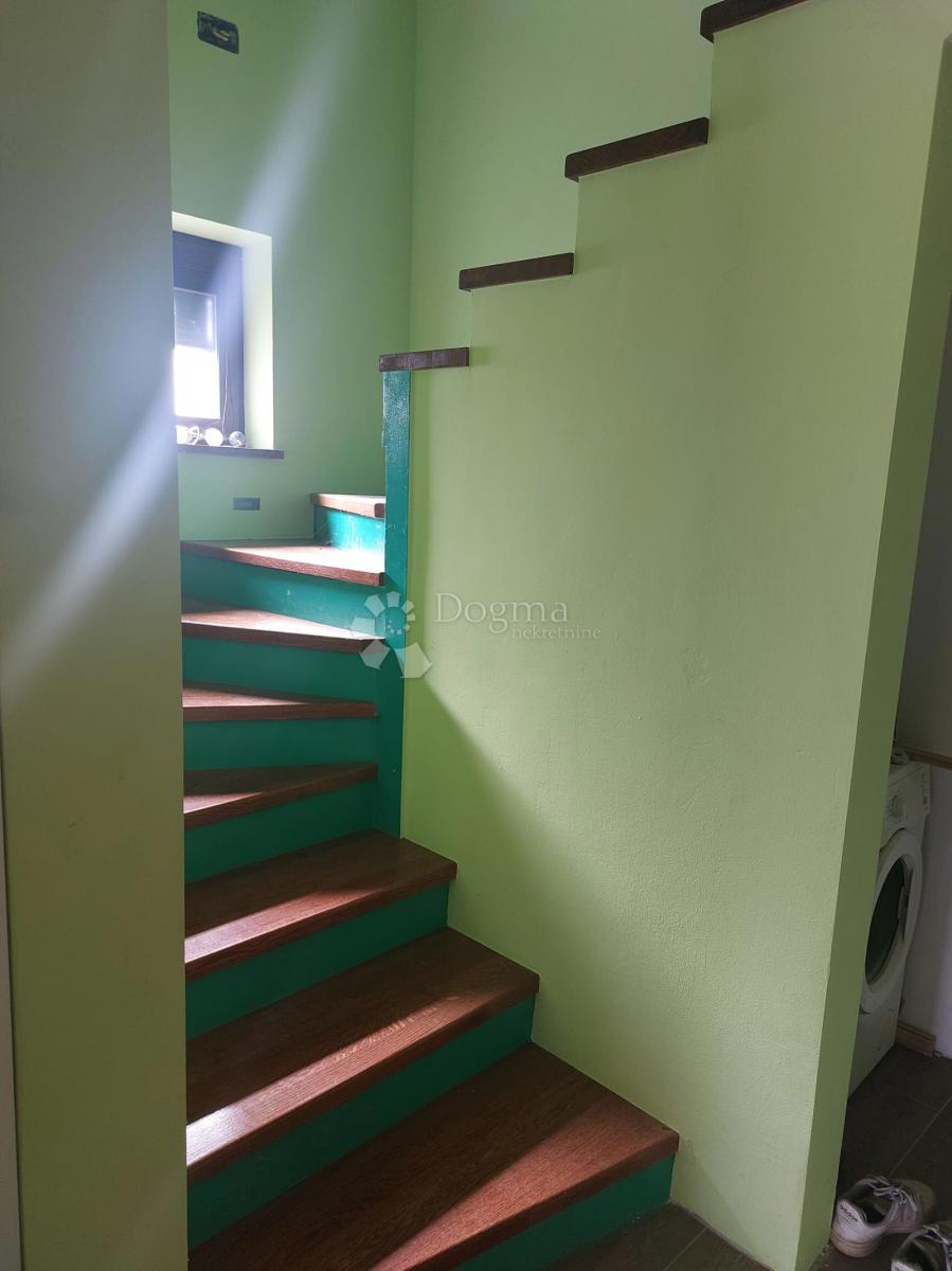 Hiša Kloštar Ivanić, 350m2