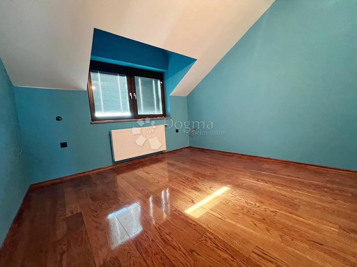 Hiša Kloštar Ivanić, 350m2