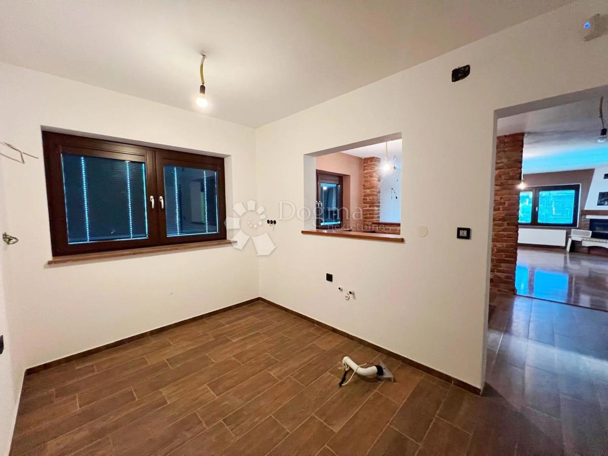 Hiša Kloštar Ivanić, 350m2