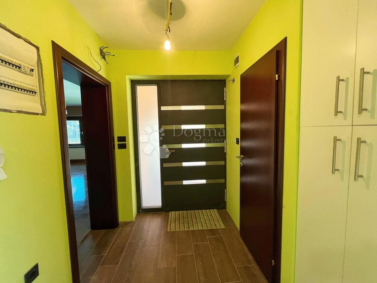 Hiša Kloštar Ivanić, 350m2