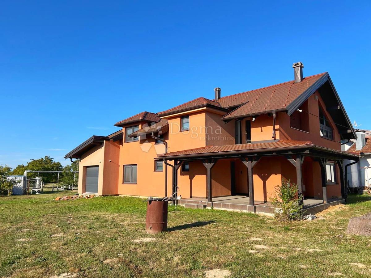 Hiša Kloštar Ivanić, 350m2