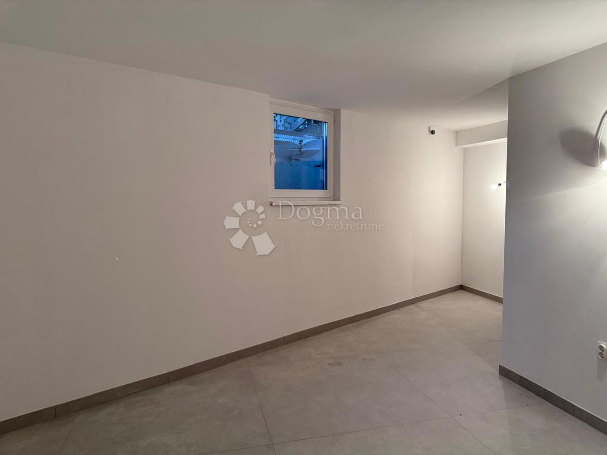 Stanovanje Centar, Varaždin, 74,45m2