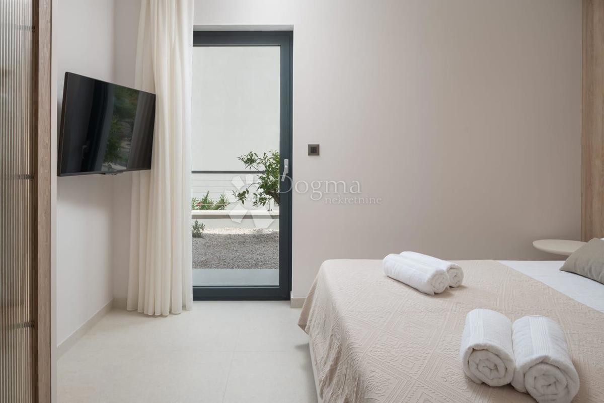 Hiša Podstrana, 243,70m2