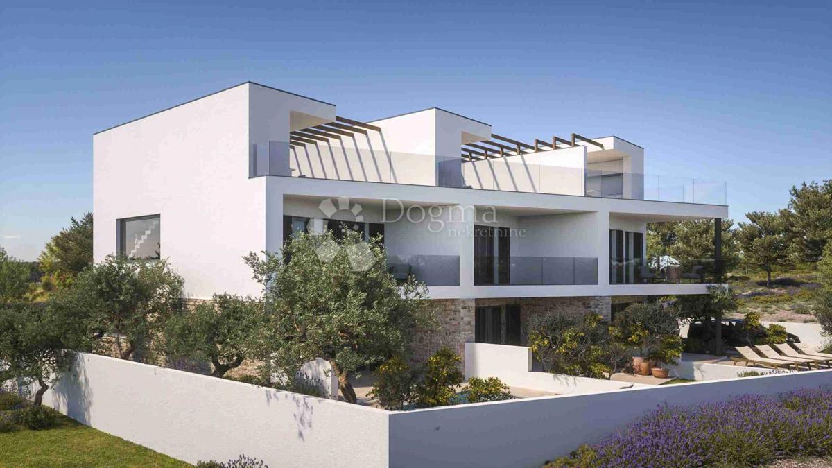 Stanovanje Tribunj, 210m2
