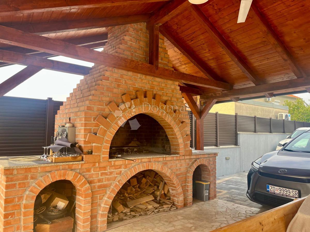 Hiša Biograd na Moru, 210m2