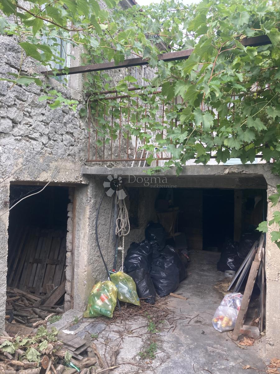 Hiša Skradin, 200m2